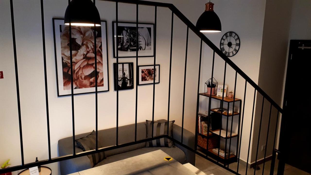 Stara Posta Bed & Breakfast Свидник Екстериор снимка