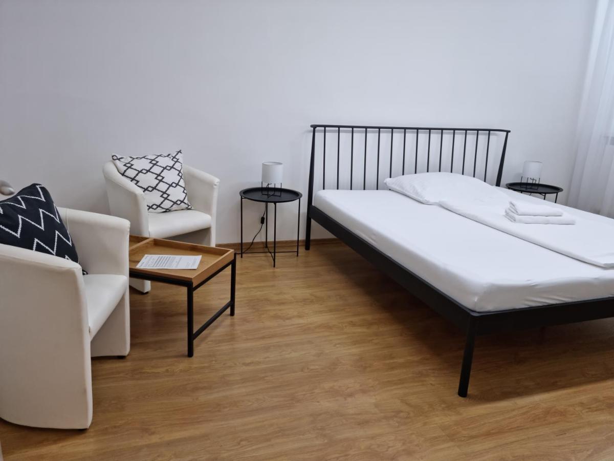 Stara Posta Bed & Breakfast Свидник Екстериор снимка